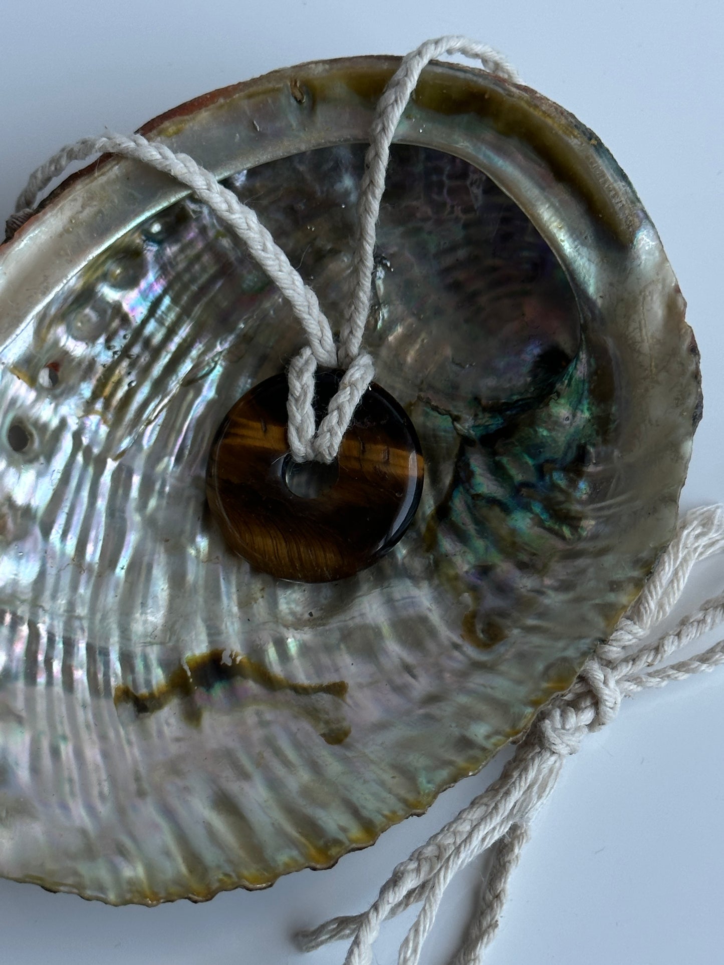 Tiger Eye Donut Braided Chord