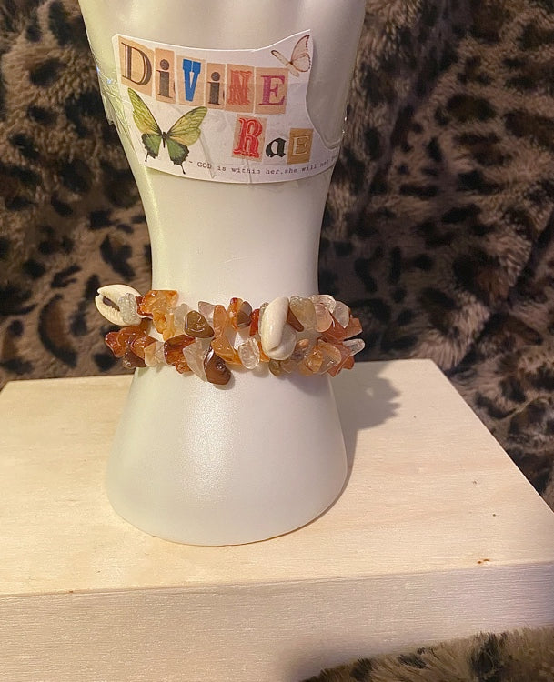 Carnelian W/ Seashells (Bracelet)