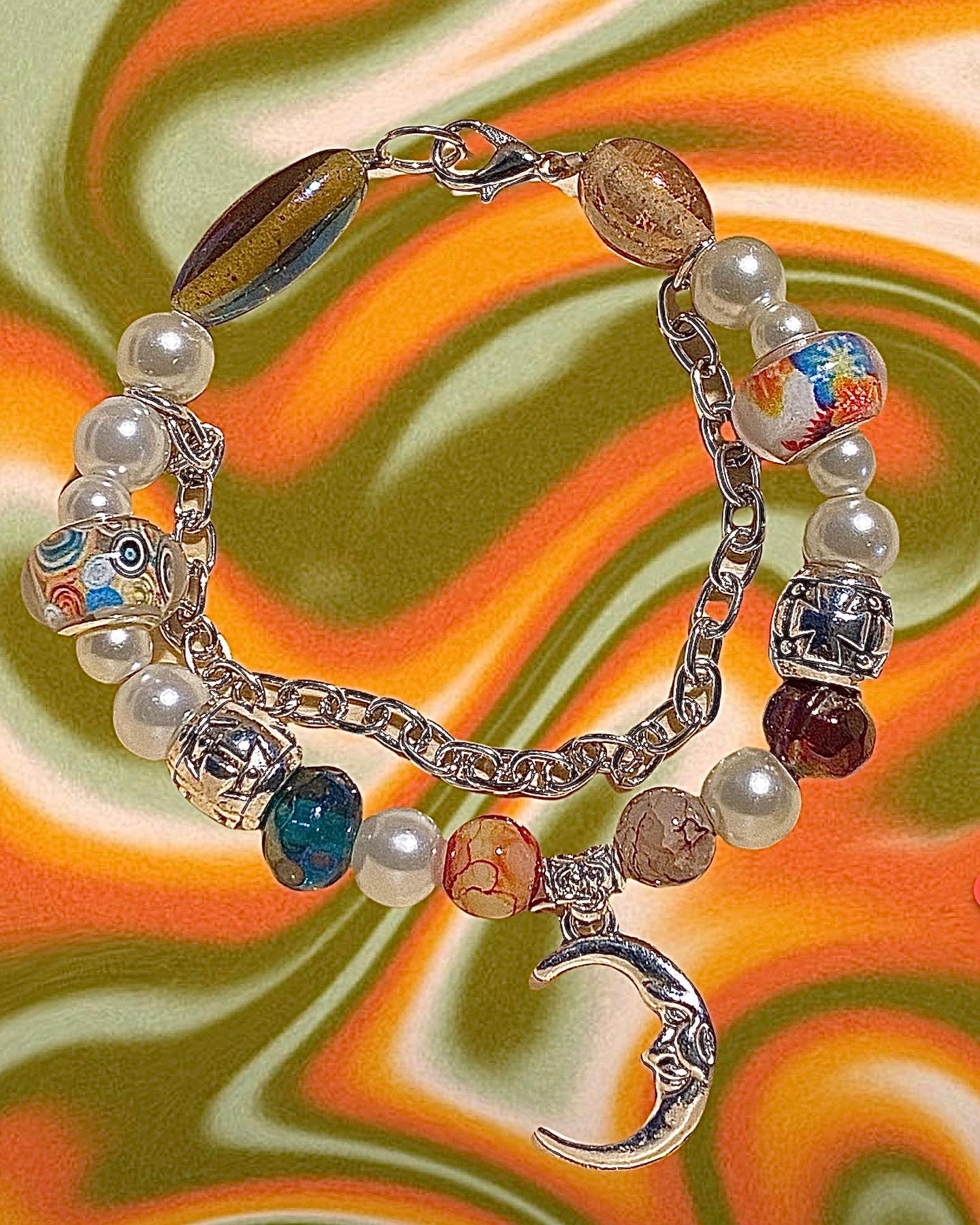 Multi-Color Pearl Moon 🌙