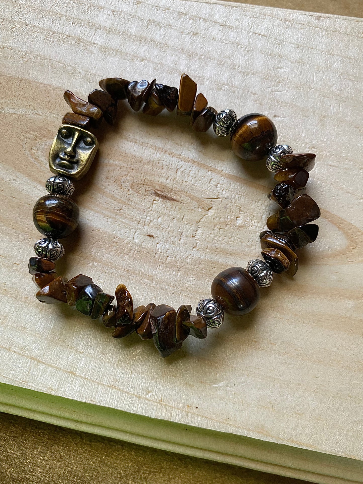 Metallic Tiger Eye Face