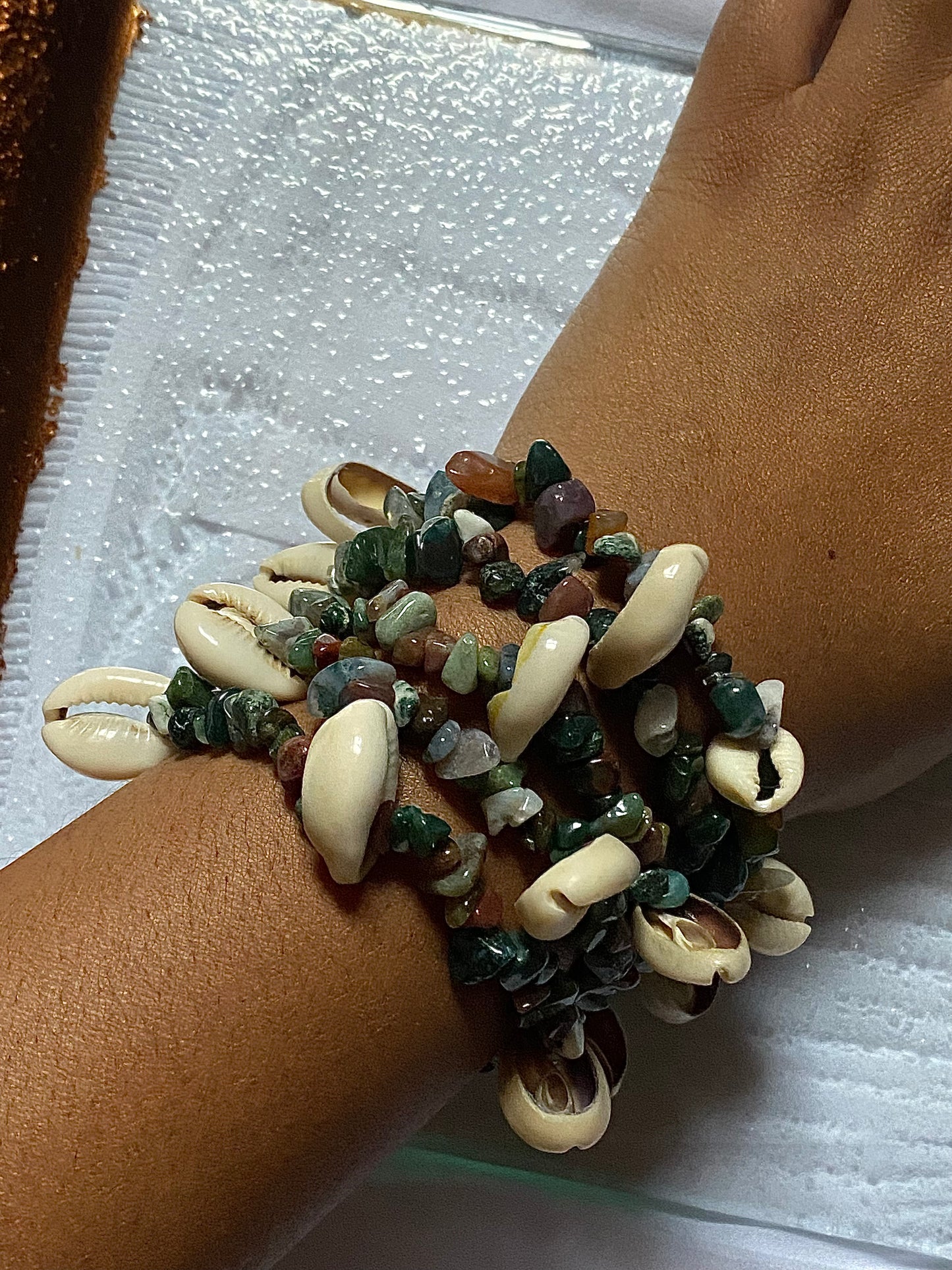 Indian Agate w/ Seashells