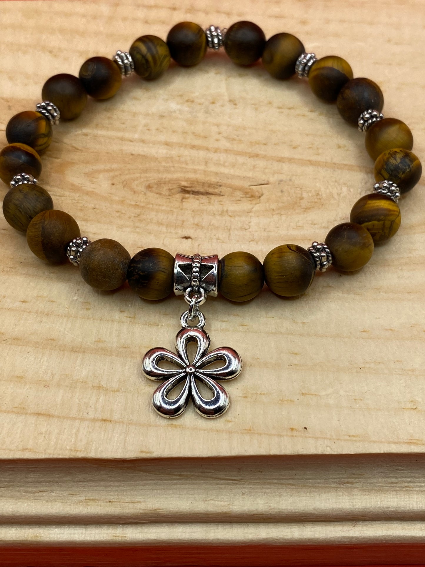 Tiger Eye W/Flower