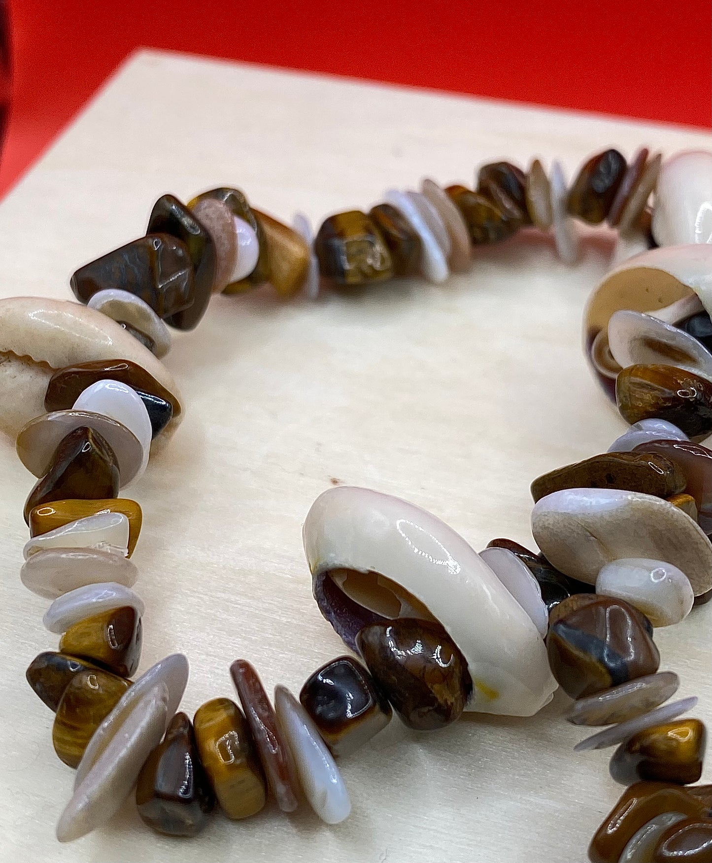 Tiger Eye x Pearl Chips w/ Seashells