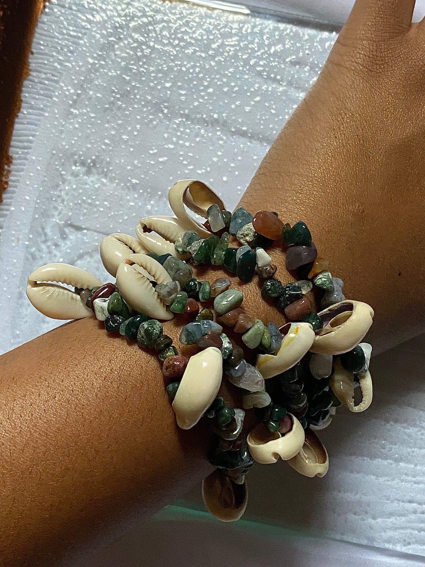 Indian Agate w/ Seashells